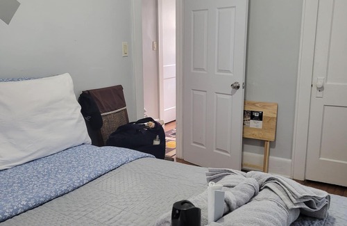 Roselle Cama Y Desayuno | Comfortable with WiFi and AC in welcoming Roselle