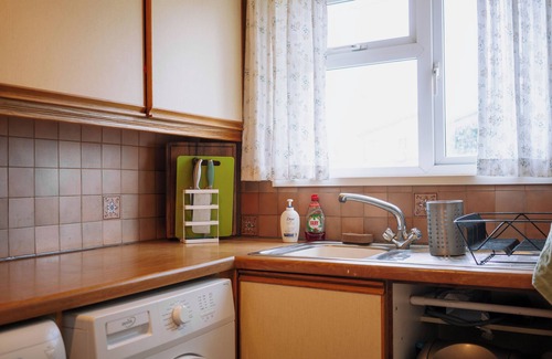 Wood Street Apartamento | Comfy 1-Bed Flat Near Hospital & Station