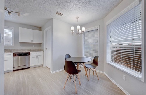 Milwood Apartamento | Comfy 2BD Apt | Austin Texas