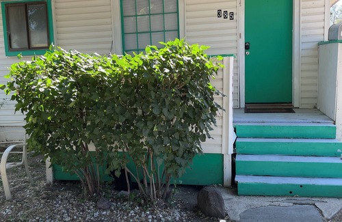 Mountain Home Apartamento | Comfy Abode, pet friendly 3 bedroom apartment in Mountain Home with WiFi and AC.