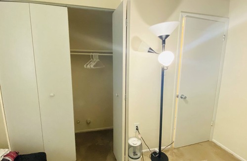 Woodlawn Apartamento | Comfy and entire one bedroom apartment close to all destinations