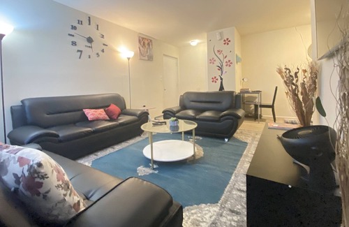 Woodlawn Apartamento | Comfy and entire one bedroom apartment close to all destinations