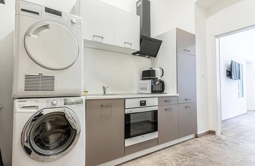 Penzing Apartamento | Comfy Apartment | Steps from Schönbrunn Gardens