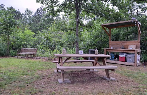 New Eucha Alquiler De RV | Comfy Beds and Hot Shower Awaits You