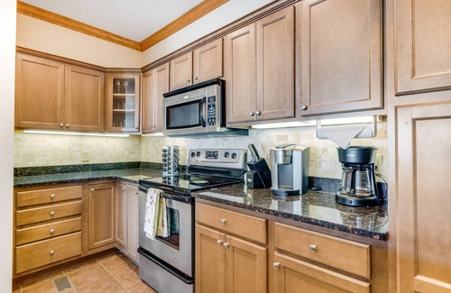 Sugar Mountain Condominio | Comfy Condo At Top Of Sugar Mtn - Ski In Ski Out - AC, WiFi