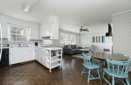 Wade Hampton Casa | Cómoda casa del lado este cerca del centro