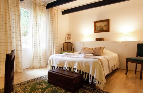 Bourgnac Villa | Casa vacacional singular en Bourgnac con piscina privada