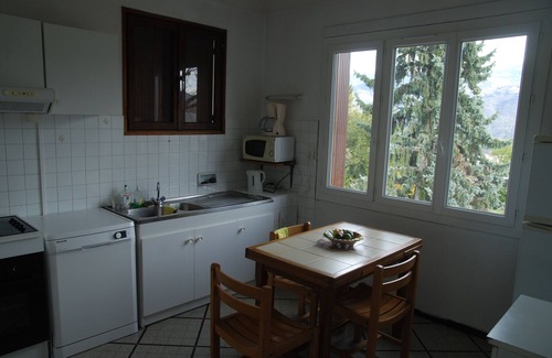 Saint-Ismier Casa | Cómoda casa para grupo y familia. ¡Vista maravillosa!