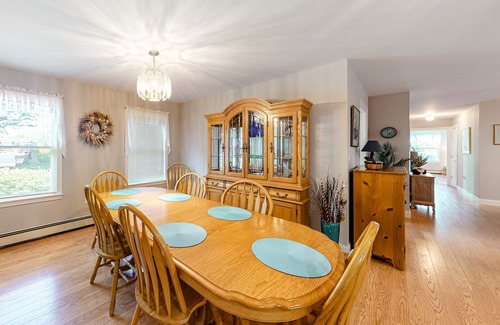 Owls Head Casa | Comfy, one-level home with partial water view, deck, fast WiFi, grill, & W/D