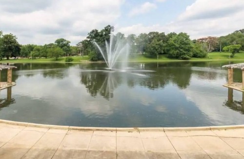St. Louis Apartamento | Comfy, quiet and modern. Extended Stays Welcome!