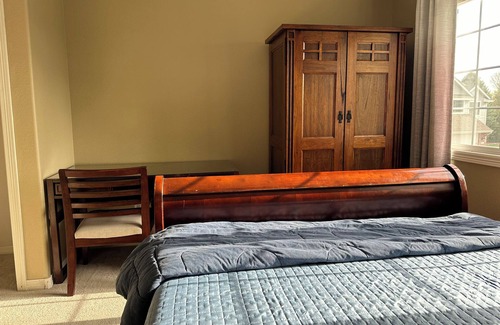 Fort Collins Casa | Comfy room in a large, beautiful, quiet and home centrally located in NoCo!