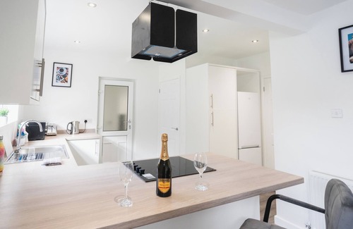 Preston Casa | Comfy Spacious Home Near Preston City Centre - Sleeps 7