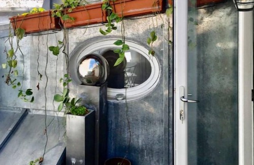 Quartier de la Goutte-d'Or Casa | Comme une Petite Maison Avec Terrasse Idéal Pour 4