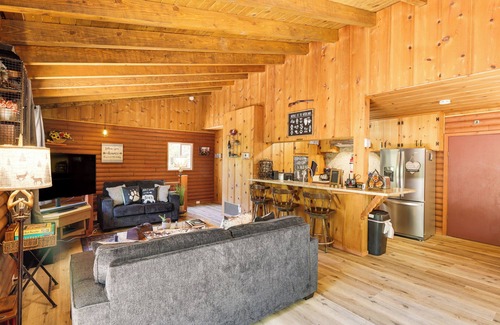 Phoenix Lake-Cedar Ridge Cabina | Community Lake Access: Peaceful Cabin in Sonora!