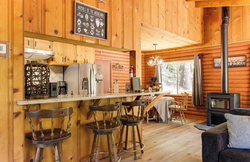 Phoenix Lake-Cedar Ridge Cabina | Community Lake Access: Peaceful Cabin in Sonora!