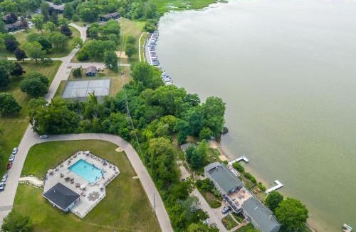 Lake Geneva Casa | Community Pool - Near Lake Como - Interlaken for 6