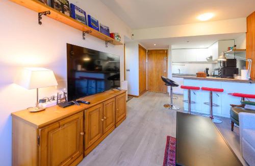 Riaza Apartamento | Comodo Apartamento Esquia y Relájate en La Pinilla