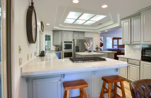 Bass Lake Casa | ¡ALQUILER NUEVO! Espacioso, lujoso retiro en el lago