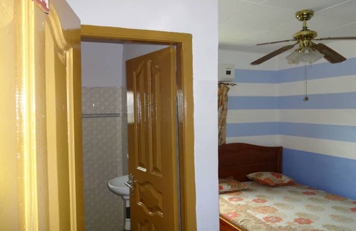 Abobo Hotel | Complexe Hôtelier Rond-Point