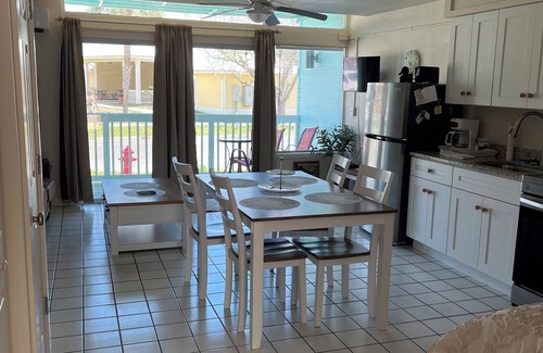 Cedar Key Condominio | Condo 122 in Cedar Key Gulf View Condo newly remodeled -