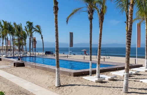 Flamingos Condominio | Condo Aria Ocean 411 by Kivoya