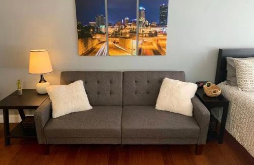 Fort Sanders Apartamento | Condo Close to Stadium and Free Parking