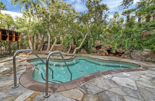 Townsite Casa | Condo in Beachfront Resort B-212