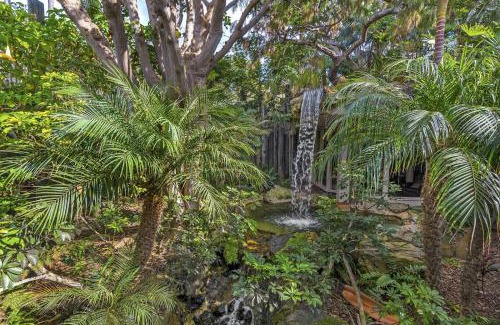 Townsite Casa | Condo in Beachfront Resort B-212
