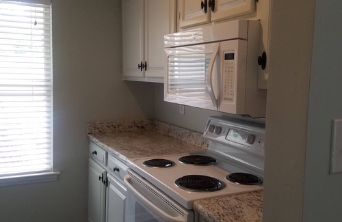 Sharonbrook Condominio | Condo in walking distance to the Wells Fargo Golf Tournament!