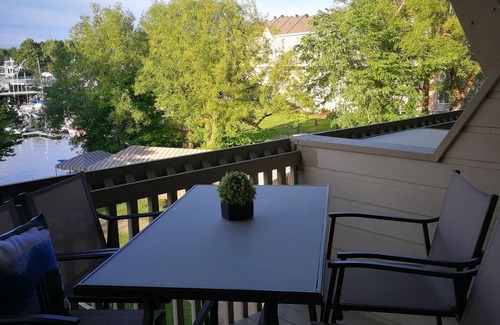 Magog Apartamento | Condominio de la posada en la orilla del lago Memphremagog