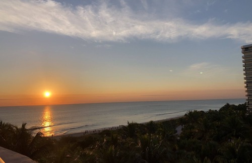 North Beach Condominio | Condo on Miami Beach with stunning views from oversized private terrace.