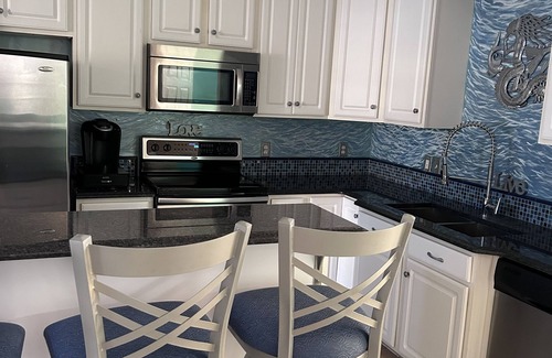 Pass Christian Condominio | Condo ON THE BEACH in Pass Christian MS with GREAT view and Pool