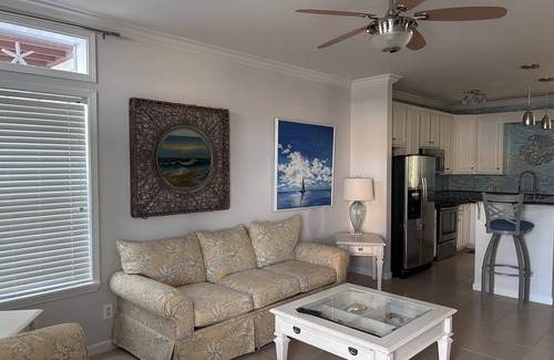 Pass Christian Condominio | Condo ON THE BEACH in Pass Christian MS with GREAT view and Pool