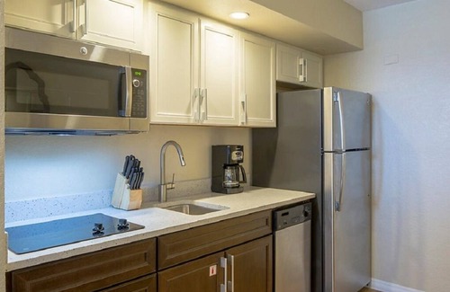 Ormond Shores Complejo | Condominio en la playa con piscina climatizada