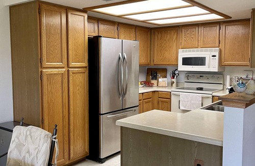 Fountain of the Sun Condominio | Condominio justo en el campo de golf en una comunidad de más de 55 años en la soleada Mesa !!