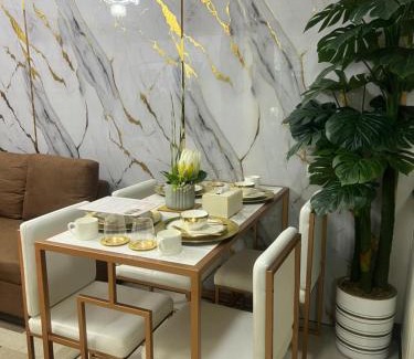 Luzon Apartamento | Condo Stay in front of Mall of Asia