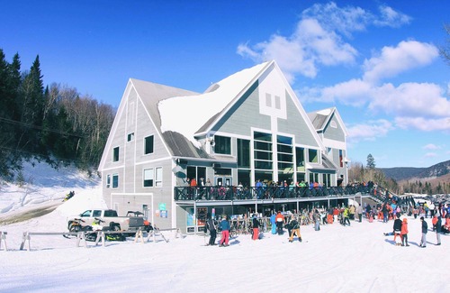 Saint-Philemon Chalet De Esquí | Condo Thibault 117 A – Condo at the foot of the Massif du Sud