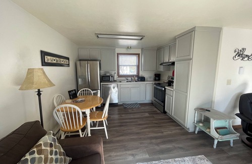 Dyckesville Condominio | Condo w/ water access. Short drive to Green Bay and Sturgeon Bay/Door County