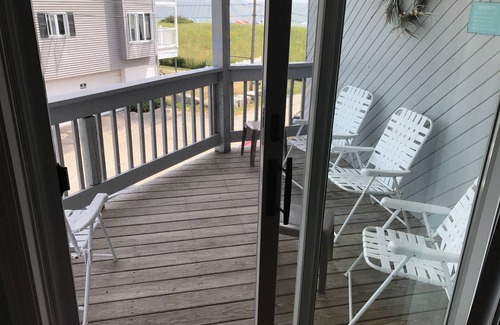 Ocean Park Condominio | OOB Condo justo en la playa!