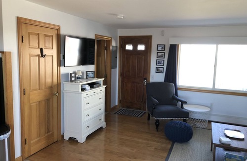 North Truro Condominio | ¡RECIÉN LISTADO! Condominio w / playa privada y vista al mar