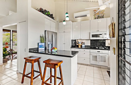 Wailea Condominio | Condo with soaring ceilings and ocean views