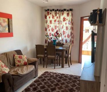 Foguete Casa | Condomínio Verão Vermelho 2 - Unamar