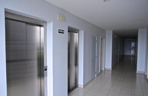 Barrio Santa Lucía Apartamento | Condominio 8vo Piso, Jaco Bay