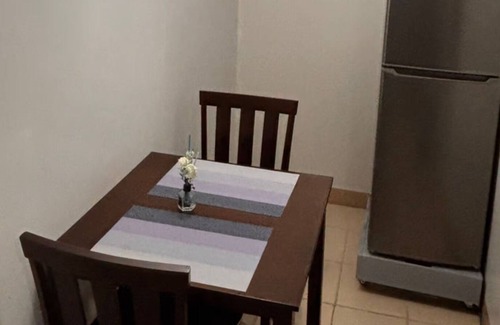 Marilao Apartamento | Condotel - Minimalista a 2 minutos a pie de SM Marilao