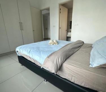 Putrajaya Apartamento | Conezion, pool view high floor, beside ioi city mall, opposite hospital serdang, beside Uniteen and UPM, Putrajaya