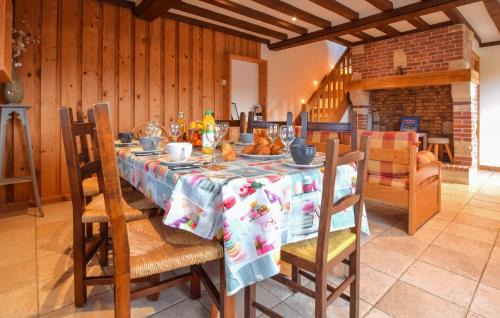 Bonneville-la-Louvet Casa | Confortable Maison Normande