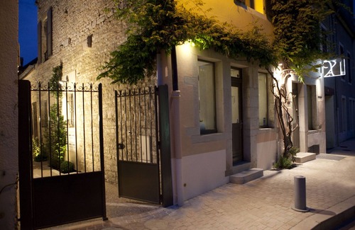 Nuits-Saint-Georges Apartamento | Meursault-Estudio-Superior-Baño Privado-Vista a lugar emblemático
