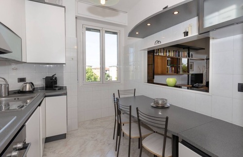 Chiesa Rossa Apartamento | Confortevole Trilocale Chiesa Rossa - Mirable PM
