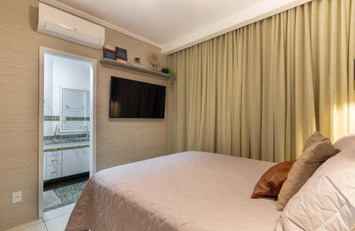 Vila Nova Apartamento | Conforto com ar, tvs smart, na quadra da praia do Forte, em frente à Feira Artesanato