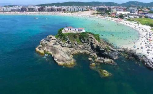 Centro Apartamento | Conforto e Lazer - Apto 3 qts, ar e piscina na Praia do Forte